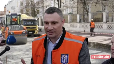 На Подолі замість асфальту вкладатимуть бруківку: відео