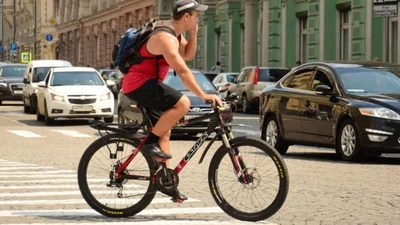 В поліції розповіли, як правильно їздити на велосипеді