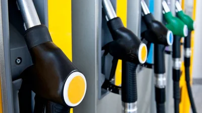 Ціни на автомобільне пальне будуть знижуватись до червня