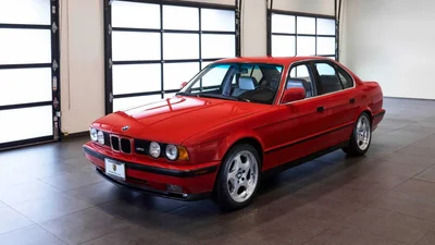 30-річну BMW M5 продають за 70 тисяч доларів