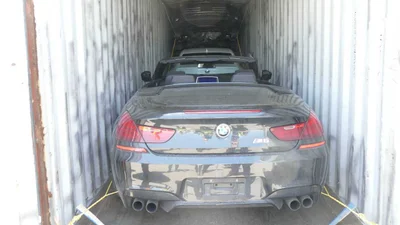Полиция трех стран раскрыла трафик краденных машин и нашла 40 дорогих авто