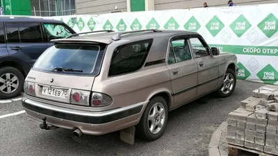 Народный умелец скрестил "Волг"у и Toyota Camry: фото