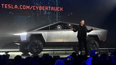 Ціна акцій Tesla перевищила 2 тисячі доларів