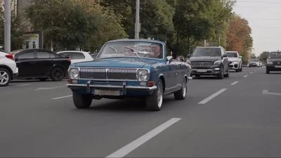 Харківські умільці перетворили стару "Волгу" на кабріолет: відео