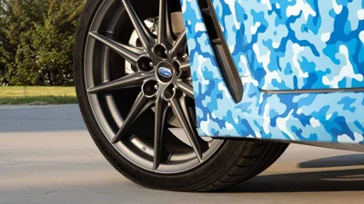 Subaru BRZ нового поколения спрятали за москитной сеткой