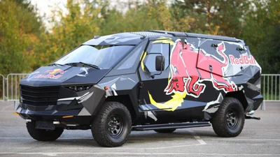 Австрійці збудували для українського Red Bull гучний шоукар Rockit