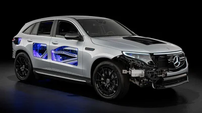 Mercedes-Benz показала прозрачный EQC