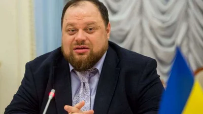 В Верховной Раде предлагают бороться с рекламой возле дорог