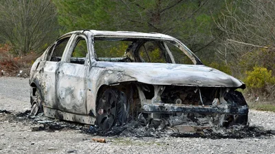 Во Франции в новогоднюю ночь "на счастье" сожгли 861 автомобиль