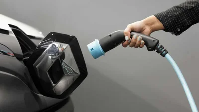 Произведены аккумуляторы для электромобилей с пятиминутным временем зарядки