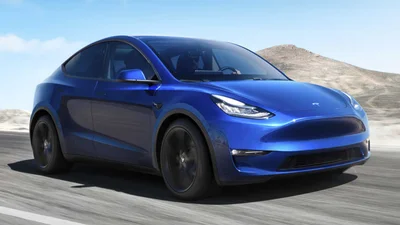 Tesla знизила ціни на базові версії Model 3 та Model Y
