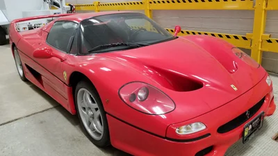 Знайдено викрадений 18 років тому Ferrari F50, але не ясно, хто його власник