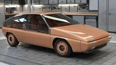 Mazda отреставрировала MX-81 Bertone – первый автомобиль из серии MX
