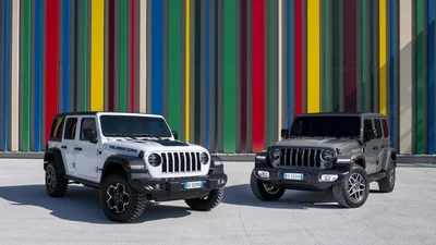 Батарейний Jeep Wrangler 4xe прибув у Європу