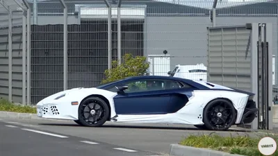Lamborghini готовит новый 770-сильный суперкар: видео