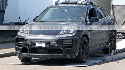 Перші шпигунські фото електричного Porsche Macan