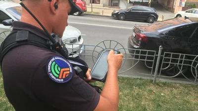 В Києві братимуть гроші за парковку у дворах: у центрі вартість сягне 10 700 гривнеь на місяць - 27 липня 2021 - Auto24