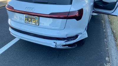 Официальный сервис Audi оценил ремонт заднего бампера e-tron в 38 000 долларов