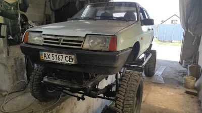 На Харківщині умілець зібрав гібрида "дев'ятки" та УАЗа: відео - 5 серпня 2021 - Auto24