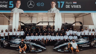 Mercedes-Benz покидает чемпионат Formula E и продает команду EQ - 19 августа 2021 - Auto24