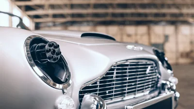 Aston Martin выпустил детский автомобиль с пулеметами стоимостью 3,2 миллиона гривен