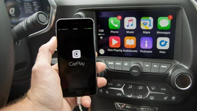 Через Apple CarPlay можно будет управлять практически всем автомобилем