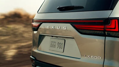 Lexus показал несколько кусочков нового LX 600 на видео - 11 октября 2021 - Auto24