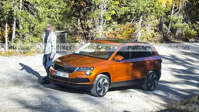 Обновленный Skoda Karoq сфотографировали без камуфляжа