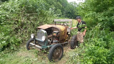 Відео: спроба завести двигун Ford 1929 року випуску, що майже століття стояв у лісі - 17 листопада 2021 - Auto24