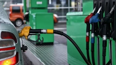 Пальне подорожчало, але на заправках не з’явилось - 6 травня 2022 - Auto24