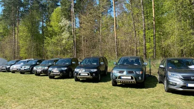 Лесовики Польши передали Украине 12 внедорожников