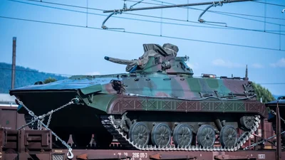 В Україну їдуть 35 БМП зі Словенії