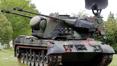 Украинцы учатся воевать на "Гепардах"