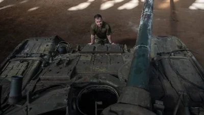 Как военные механики восстанавливают трофейную бронетехнику: фото