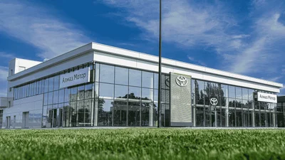 В Днепре открылся концептуальный автосалон Toyota