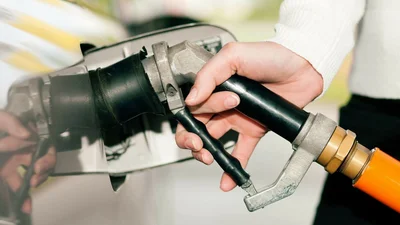Автомобільний газ стрімко дорожчає: вже більше за 27 грн за літр
