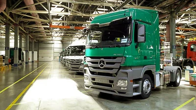 Продажи коммерческих автомобилей в Украине снизились в 2,4 раза