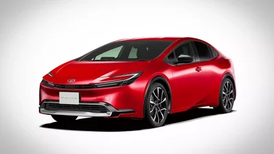 Новая Toyota Prius получила плагин-гибридную версию