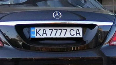 Українським біженцям в Швейцарії пропонують позбутись своїх автомобілів