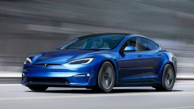 Tesla отримала колективний позов через проблеми з ремонтом