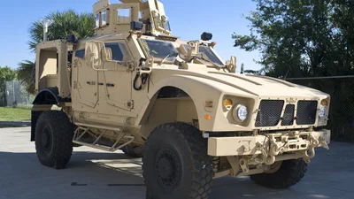 В Украине "засветились" американские бронемашины Oshkosh M-ATV