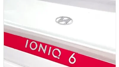 Кондитер сделал точную копию Hyundai IONIQ 6 из шоколада: видео