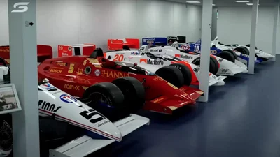 Глава McLaren показал свою коллекцию автомобилей: видео