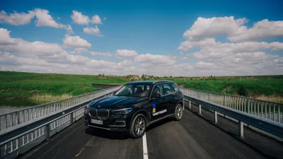Еще один мост на Херсощине отстроен благодаря импортеру BMW