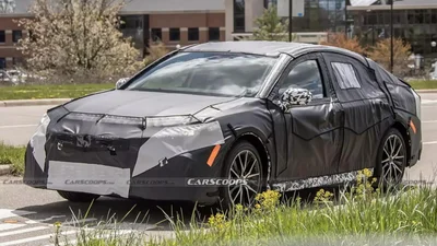 Первые шпионские фото новой Toyota Camry