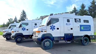 Бронированные "скорые" передали Львову украинцы Германии - Auto24