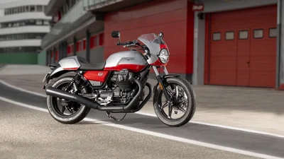 Moto Guzzi показал V7 Stone Corsa 750: описание, фото, цена - Auto24