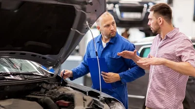 Як спілкуватися з механіком: поради, підказки, розбір ситуацій - Auto24