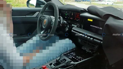 Фото интерьера электрического Porsche Boxster - Auto24