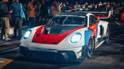 Porsche 911 за миллион евро - Auto24